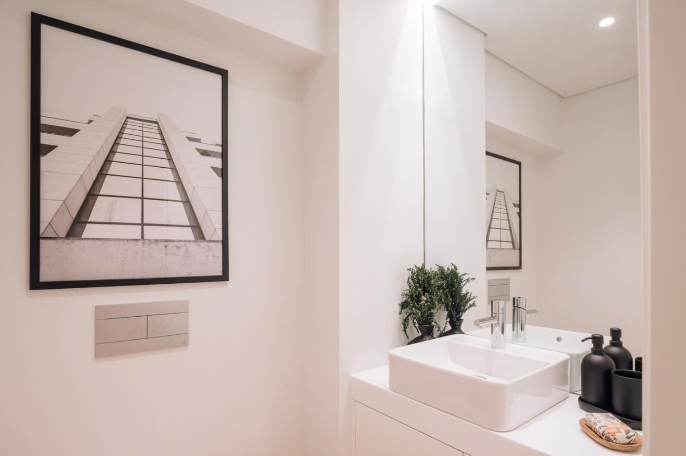 Aveiro - 3 Bedrooms And Terrace In Amoreiras Apartamento