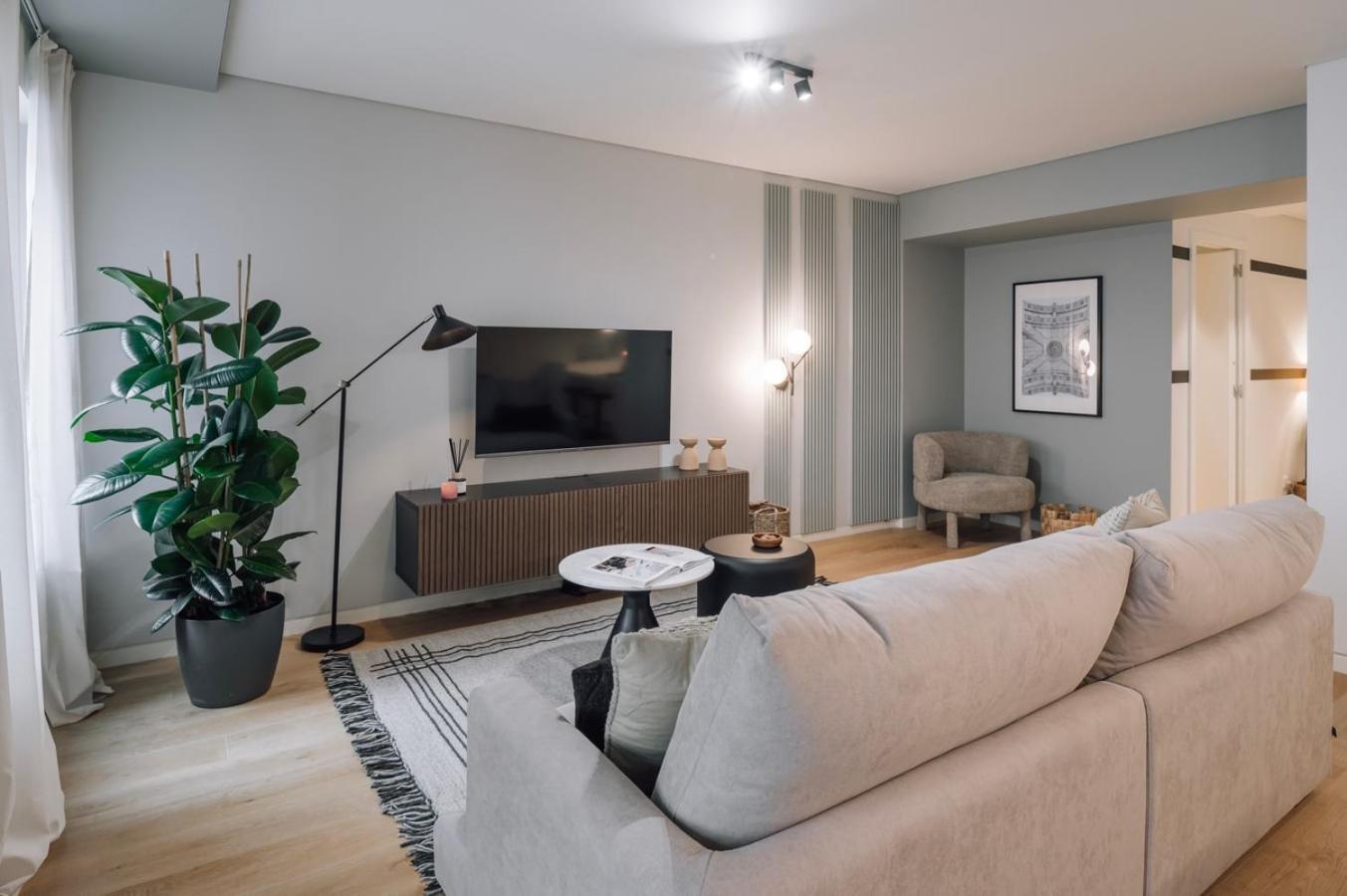 Aveiro - 3 Bedrooms And Terrace In Amoreiras Lisboa